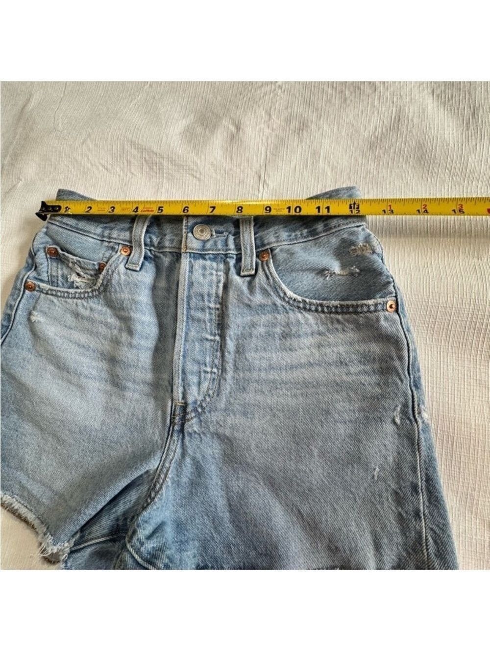 Levi's RIBCAGE SHOR, Blue Jean Shorts High-Waisted Frayed Hem, PREMIUM - Picture 9 of 12